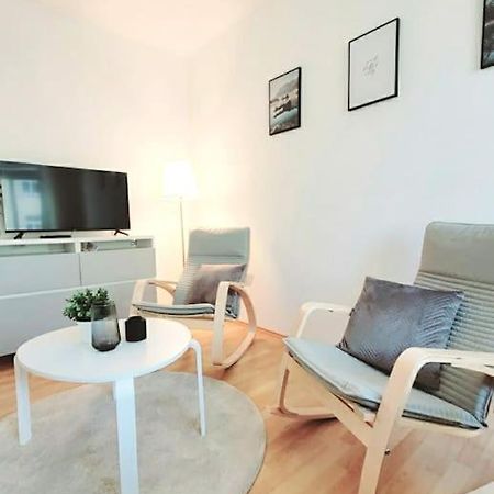 Gemuetliches Helles Appartement Dresden Exterior photo